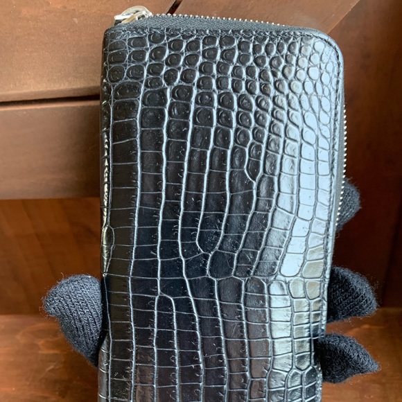 YSL glossy croc embossed leather zip around wallet EUC - Picture 10 of 14